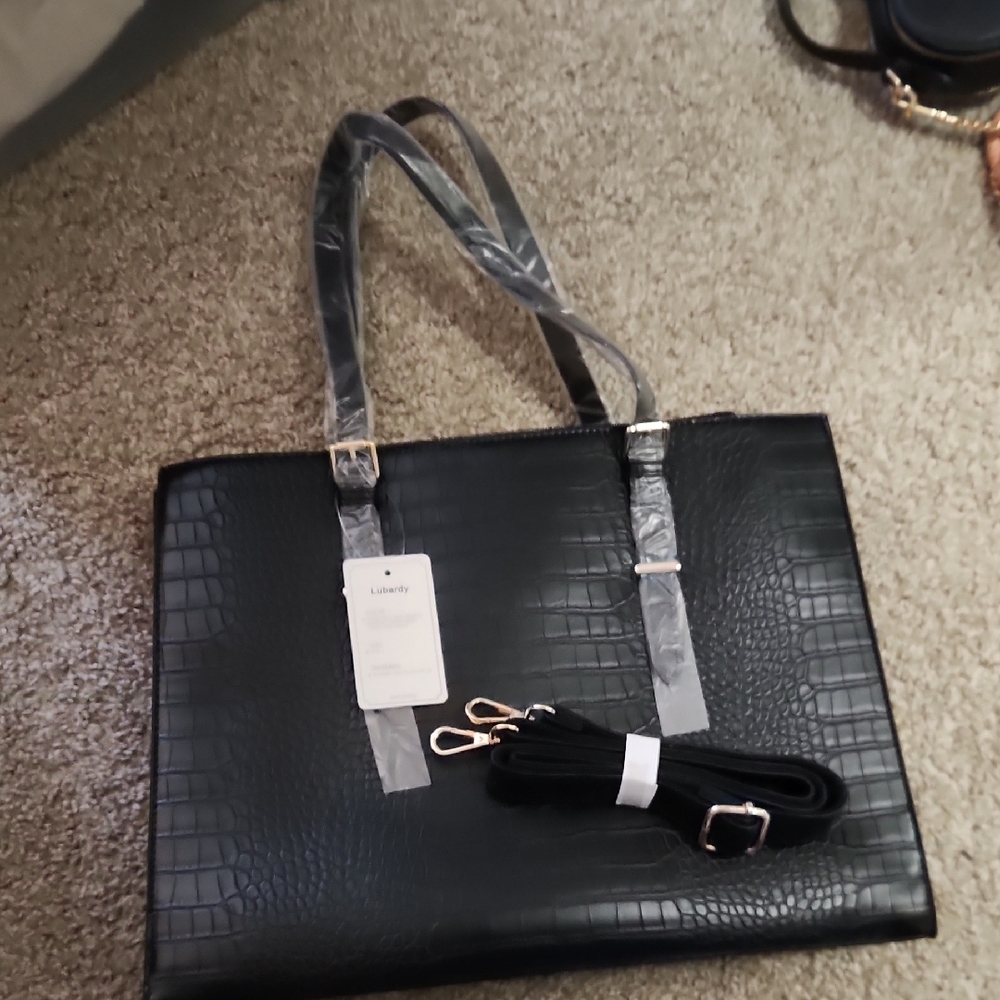 Black Crocodile Pattern Tote Bag - image 1